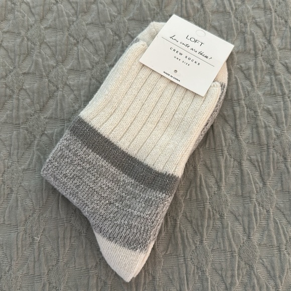 🆕 LOFT “how cute are these” Crew Socks. One Size. NWT. - Picture 2 of 7